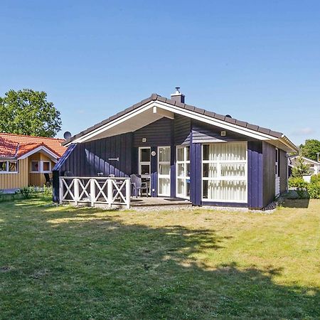 5 Person Holiday Home In Grömitz Esterno foto